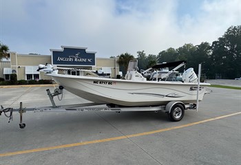 2016 Carolina Skiff 218 DLV Boat